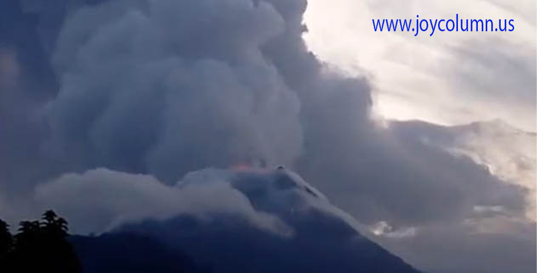 Gunung Lewotobi Erupsi